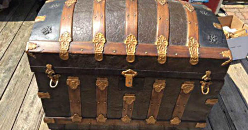 How to date an antique steamer trunk