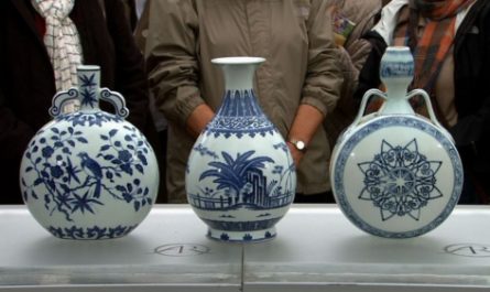 how to tell if Chinese vase is antique