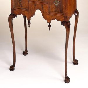 19th-century antique furniture leg styles
